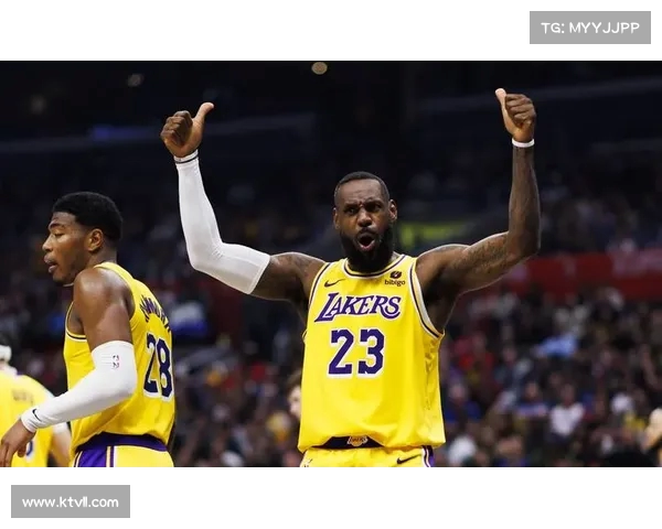 NBA赛季焦点战况解析:各大球队表现亮眼 关键球员赛场风采大揭秘 NBA赛季焦点战况解析:各大球队表现亮眼 关键球员赛场风采大揭秘